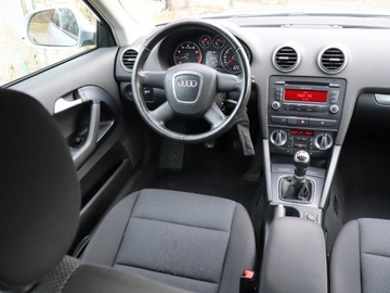 Audi A3 8P Hatchback 3d 1.4 TFSI 125KM 2009 Audi A3 1.4 TFSI, Salon Polska, Serwis ASO, Klima, zdjęcie 6