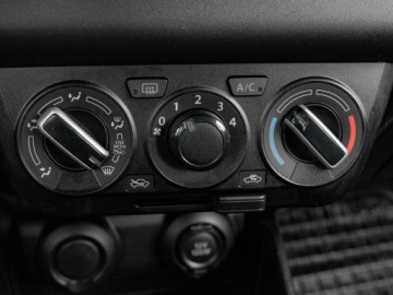 Suzuki Swift VI Hatchback Facelifting 1.2 DualJet SHVS 83KM 2021 Suzuki Swift WD2293S#1.2 Dualjet SHVS Premium CVT, zdjęcie 16