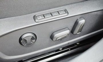 Cupra Leon II Sportstourer 1.5 eTSI MHEV 150KM 2024 Cupra Leon Sportstourer 1.5 eTSI 150KM DSG 1WŁ, zdjęcie 21