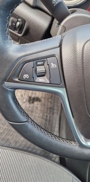 Opel Astra J Sports Tourer 2.0 CDTI ECOTEC 165KM 2012 Opel Astra 2.0 CDTI 165KM LED Automat Xenon Navi Skora 2.0 Diesel 164KM, zdjęcie 13