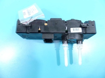 KONZOLA PANEL VENTILACE MERCEDES CLK W208 2108302685