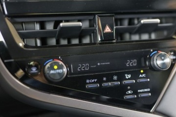 Toyota Camry IX Sedan 2.5 Hybrid Dynamic Force 218KM 2022 Toyota Camry 2.5 Hybrid Executive CVT Oferta Dealera Gwarancja 2.5 Hybryda, zdjęcie 37