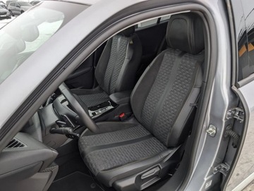 Peugeot 2008 II SUV 1.2 PureTech 130KM 2022 Peugeot 2008 Rezerwacja 1.2 Benzyna 130KM, zdjęcie 34