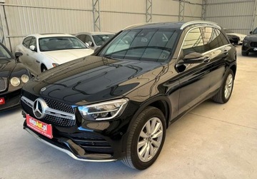 Mercedes GLC C253 2021 Mercedes-Benz GLC 4x4 GLC 300 2.0 Benz 260 KM 2021r 27.000 km Warszawa, zdjęcie 1