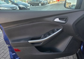 Ford Focus III Kombi Facelifting 1.0 EcoBoost 100KM 2014 Ford Focus 1.0Benz 100KM Grz.szybafotele Serwis Klima ParkasistOplaty Gwar, zdjęcie 31