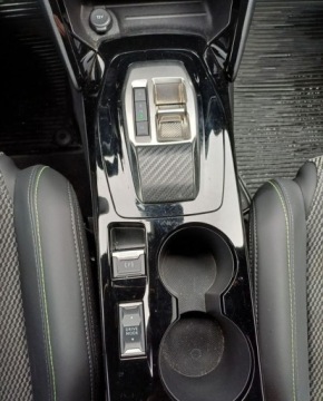 Peugeot 2008 II SUV Facelifting 1.2 Hybrid 145 145KM 2025 Peugeot 2008 95 1.2 mHEV 145 KM GT e-DCS6 I wl. GWARANCJA FV23, zdjęcie 16