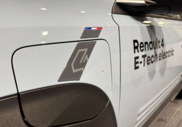 Renault 2025 Renault 4 GDYNIA techno 150 KM comfort range, niski przebieg, gwarancja, zdjęcie 21