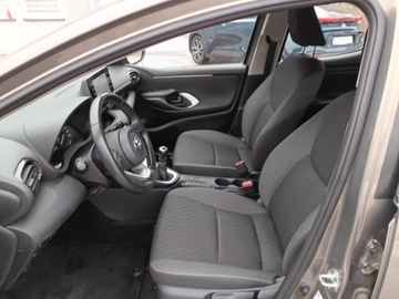 Toyota Yaris IV Hatchback 1.5 Dynamic Force 125KM 2023 Toyota Yaris 1,5-Dual-VVT-iE IV (2020-) 1,5-Dual-V, zdjęcie 9