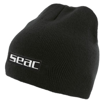 Вязаная шапка SEAC, черная, классическая, простая и удобная.