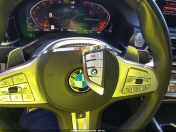 BMW Seria 7 G70 2022 BMW Seria 7 750i xDrive 2022 4.4 Benzyna 523KM, zdjęcie 10