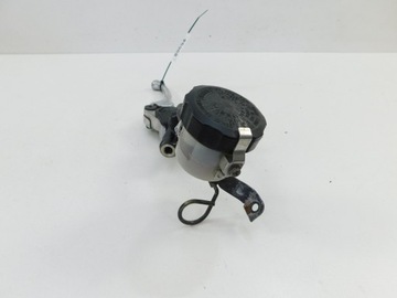 YAMAHA YZF 750R ГЛАВНЫЙ ТОРМОЗНОЙ ЦИЛИНДР ПЕРЕДНИЙ ПРАВЫЙ