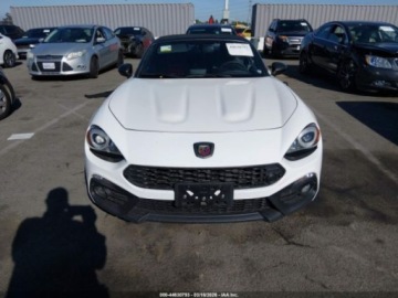 Fiat 124 Spider 2018 Fiat 124 Spider 2018 FIAT 124 SPIDER ABARTH 1.4 Benzyna 164KM, zdjęcie 11