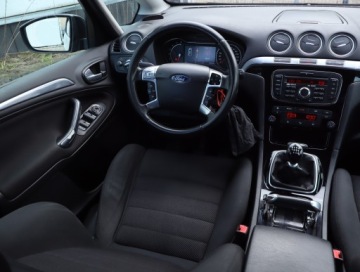 Ford S-Max I Van Facelifting 1.6 EcoBoost 160KM 2011 Ford S-Max 1.6 EcoBoost, 7 miejsc, Klima, zdjęcie 6