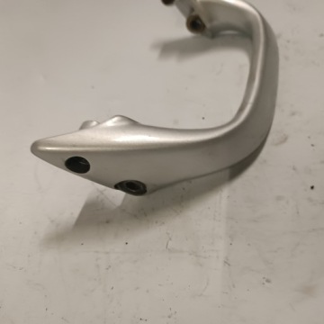 SUZUKI GSF 1200 BANDIT 00- РУЧКА ПАССАЖИРА