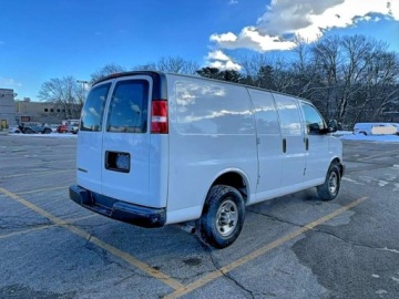 Chevrolet Express 2021 Chevrolet Express 2021 CHEVROLET EXPRESS G2500 4.3 Benzyna 276KM, zdjęcie 2