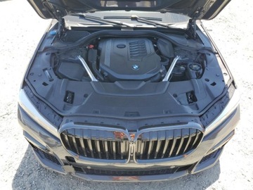 BMW Seria 7 G11-G12 2021 BMW Seria 7 740I 2021 3.0l 3.0 Benzyna 335KM, zdjęcie 6