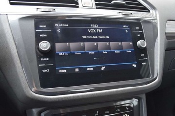 Volkswagen Tiguan II SUV Facelifting 2.0 TDI 200KM 2021 Volkswagen Tiguan TDI 200KM Allspace DSG 4x4 Elegance LEDMatrix Hak Panora, zdjęcie 16