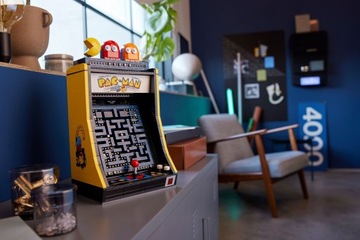 Игровой автомат Pac-Man LEGO ICONS (10323)