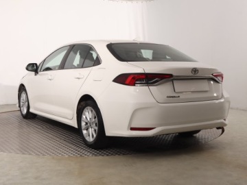 Toyota Corolla XII Sedan 1.5 VVT-i 125KM 2022 Toyota Corolla 1.5 VVT-i, Salon Polska, zdjęcie 3
