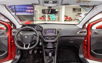 Peugeot 2008 I SUV Facelifting 1.2 PureTech 110KM 2016 Peugeot 2008 1.2 Pure Tech Active SS 1.2 Benzyna 110KM, zdjęcie 4