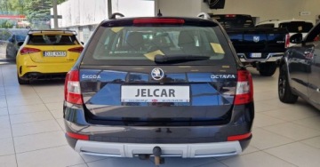 Skoda Octavia III Scout 2.0 TDI 184KM 2016 Skoda Octavia 2.0 TDI 184KM Scout DSG 4x4 Panoramadach 2.0 Diesel 184KM, zdjęcie 8