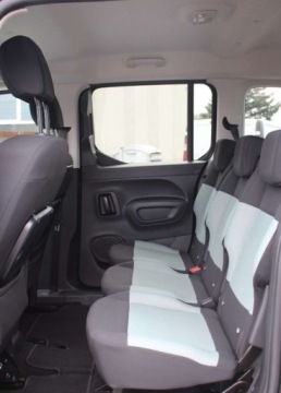 Citroen Berlingo III Osobowy M 1.2 PureTech 110KM 2018 Citroen Berlingo Kupuj Taniej. 1.2 Benzyna 110KM, zdjęcie 10
