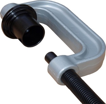 СЪЕМНИК ВТУЛОЧНЫХ ШТИФТОВ НА АВТОМОБИЛЬНОМ КОМПЛЕКТЕ PRESS MAX