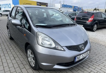 Honda Jazz III 1.2 i-VTEC 90KM 2011 Honda Jazz 1.2Benz.90KM Klima Alufelgi Kurtyny..., zdjęcie 1