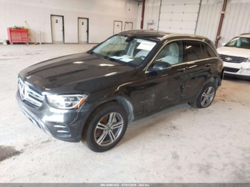 Mercedes GLC C253 2021 Mercedes-Benz GLC 300 4Matic Suv 2021 2.0l 2.0 Benzyna 255KM, zdjęcie 1