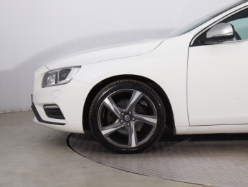 Volvo V60 I Kombi Facelifting 1.6 T3 150KM 2014 Volvo V60 T3 1.6, Salon Polska, Skóra, Navi, zdjęcie 13