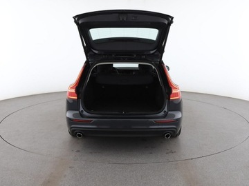 Volvo V60 I Kombi Facelifting 2.0 D4 DRIVE-E 190KM 2018 Volvo V60 2.0 D4 Automat Momentum Nawigacja, zdjęcie 18