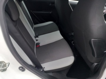 Toyota Aygo II Hatchback 5d 1.0 VVT-i 69KM 2016 TOYOTA AYGO (_B4_) 1.0 (KGB40_) 69 KM, zdjęcie 13