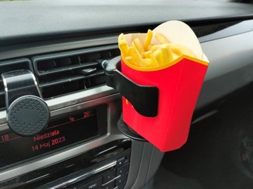 Автомобильный подстаканник на решетку радиатора