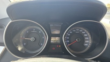 Hyundai i30 II Hatchback 5d 1.4 CRDi 90KM 2012 Hyundai i30 1,4 Crdi bardzo ekonomiczny Ledy, zdjęcie 9