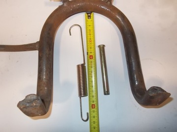 PODNÓŻEK PODSTAWA STOPKA CENTRALNA RAMA M-72