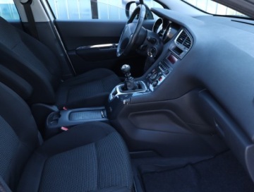 Peugeot 5008 I Minivan 2.0 HDi FAP 150KM 2011 Peugeot 5008 2.0 HDI, 7 miejsc, Klima, zdjęcie 8