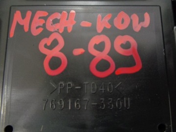 C1 108 AYGO II PŘÍSTROJOVÁ DESKA BUDÍKY UK 769167-300U