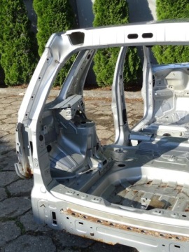 LAND ROVER FREELANDER II 06-14 ЧЕТВЕРТЬ ЛЕВОГО ЗАДНЕГО КРЫЛА