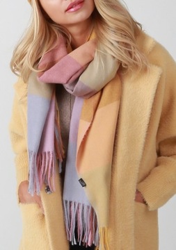 Большой мягкий шарф с бахромой цвета KRATE WZ6.