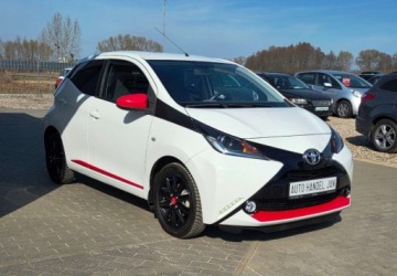 Toyota Aygo II Hatchback 5d 1.0 VVT-i 69KM 2016 Toyota Aygo 1,0 Ben Klima 69 km Benzyna 69KM, zdjęcie 17