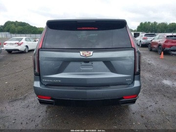 Cadillac Escalade III 2021 Cadillac Escalade Sport Platinum 2021 6.2l 6.2 Benzyna 420KM, zdjęcie 4