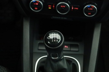 Volkswagen Jetta VI Sedan 1.4 TSI 122KM 2012 VW Jetta 1.4 TSI, 1. Właściciel, Klima, zdjęcie 12