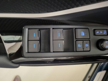 Toyota C-HR I Crossover Facelifting 1.8 Hybrid 122KM 2022 Toyota C-HR 1.8 Hybrid GPF GR Sport 1.8 Hybrid GPF, zdjęcie 19