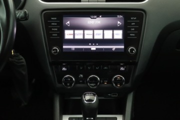 Skoda Octavia III Kombi Facelifting 1.5 TSI ACT 150KM 2018 Skoda Octavia 1.5 TSI, Salon Polska, DSG, Klima, zdjęcie 12