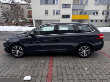 Peugeot 308 II SW 1.2 PureTech 130KM 2016 Peugeot 308 1.2 PureTech 130KM GPF Stop &amp; Start Allure Business-Paket 2016r, zdjęcie 26