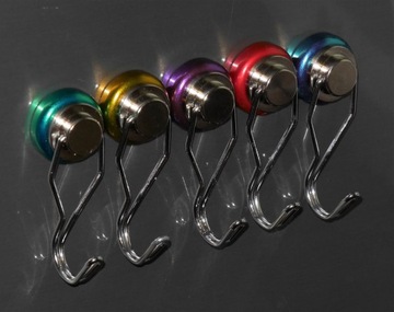 Magnes hak niebieski na grzejnik lodówkę 25mm 18kg