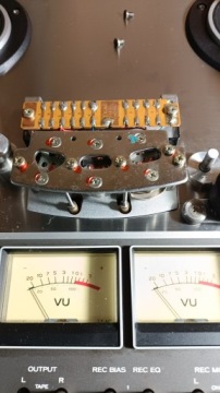 Катушечный магнитофон TEAC A-2300SX, серебристый