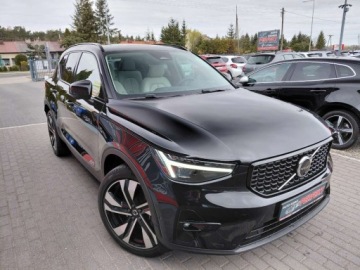 Volvo XC40 Crossover Facelifting 2.0 B5 250KM 2023 Volvo XC 40 Full Opcja Panorama Kamera 360 4x4 Full LED Harman Kardon 2.0, zdjęcie 2
