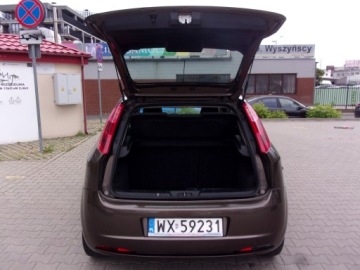 Fiat Punto Grande Punto Hatchback 5d 1.4 8v 77KM 2009 Fiat Punto Salon-Pl, zdjęcie 15