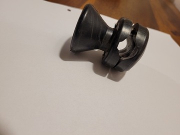 витой пластиковый монтажный кронштейн